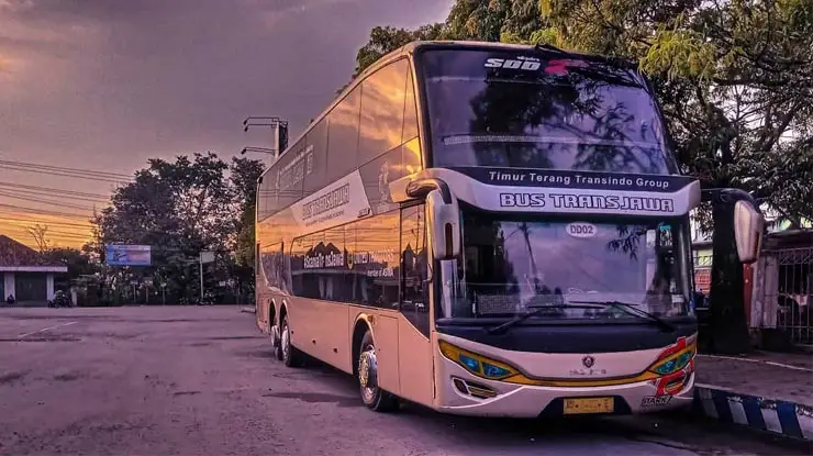 Bus Double Decker Putera Mulya