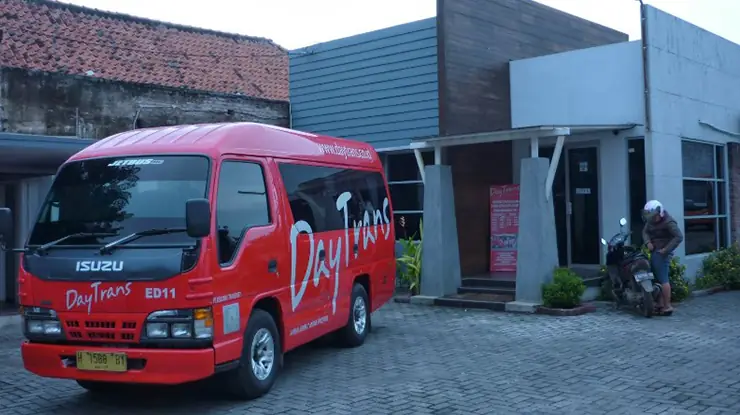 DayTrans Semarang Magelang